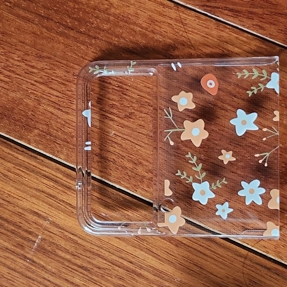 New! Sweet Floral Samsung Galazy Z Flip 4 Phone Case - Picture 5 of 8